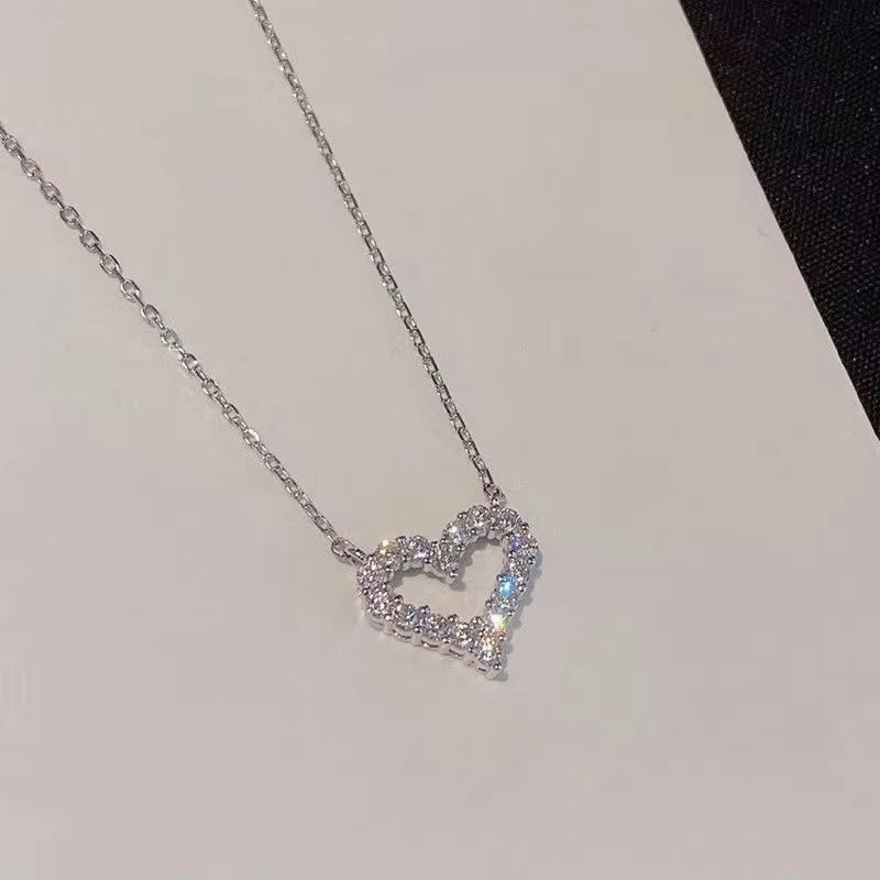 Elegant Heart Shaped Zircon Pendant Necklace Fashion Multilayer Magnetic Clasp Clavicle Chain for Women New Party Gift Jewelry