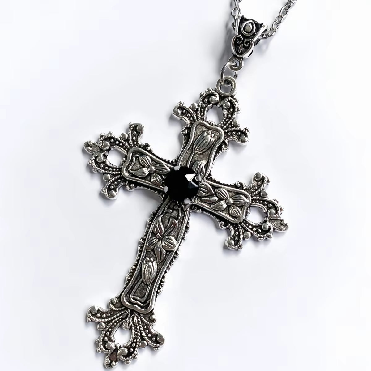 Y2K Punk Crystal Big Cross Pendant Necklaces for Women Men Gothic Irregular Cross Clavicle Chain Necklaces Aesthetic Jewelry