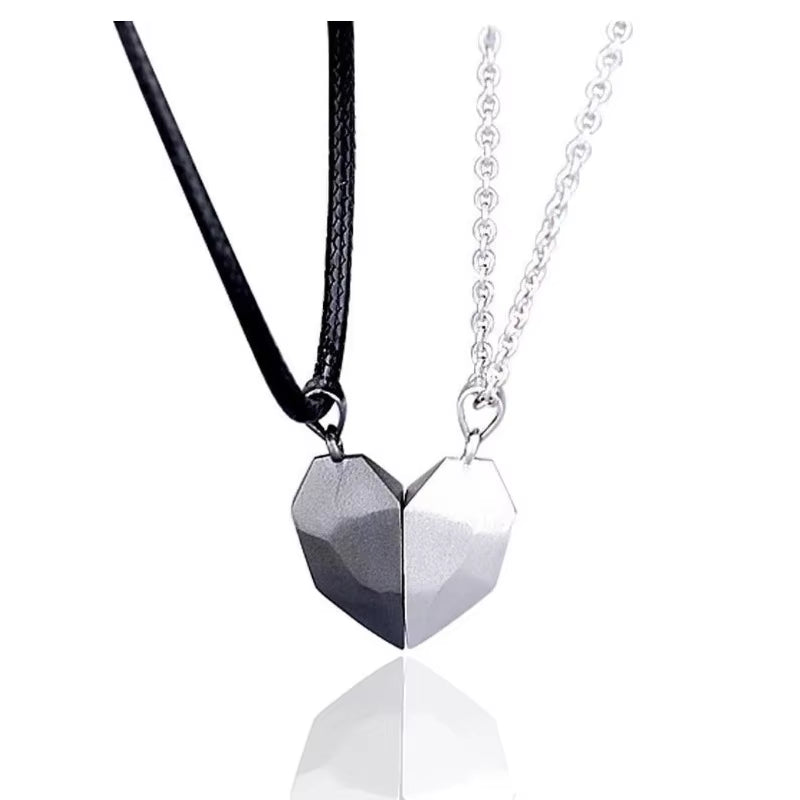 Korean Fashion Magnetic Couple Necklace for Lovers Gothic Punk Heart Pendant Necklace for Men Women Necklaces Party Gift Jewelry